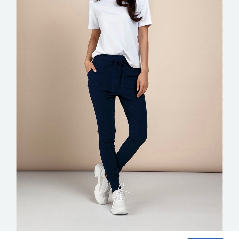 Blue High-Waisted Leggings